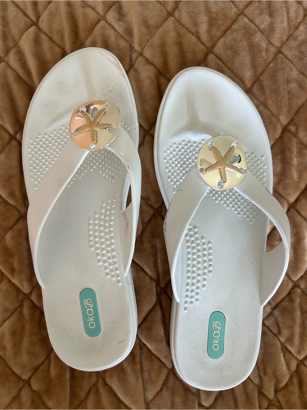 OKA b. White Sandal Thong with Gold Starfish Medallion